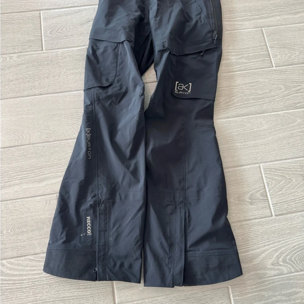 BURTON AK Kimmy Gore-Tex 3L Black Bibs Size XS Like New Condition - Picture 2 of 6